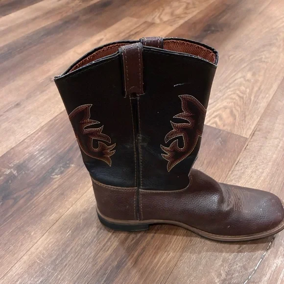 Magellan Outdoors Western Cowboy Brown Black Boots Youth Work Horse Size 5 Boy - Picture 7 of 10